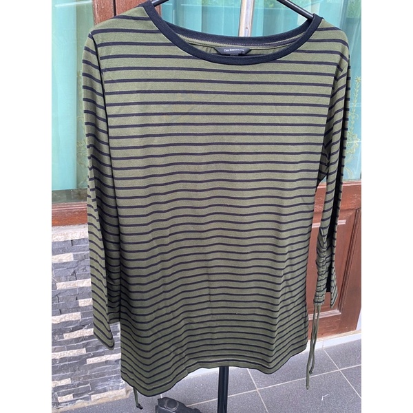 [PRELOVED] KAOS PANJANG THE EXECUTIVE