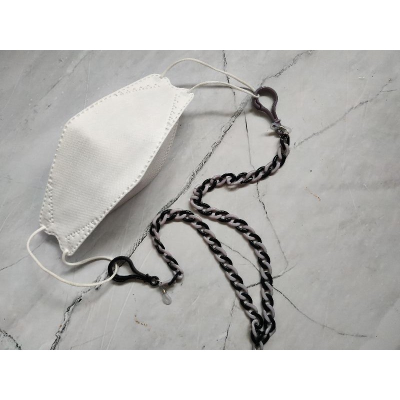 Tali Kalung Masker Gantungan Sambungan Hitam Putih untuk Cowok