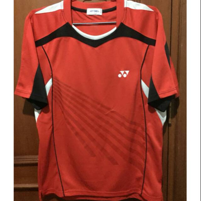 Baju bulu tangkis Yonex