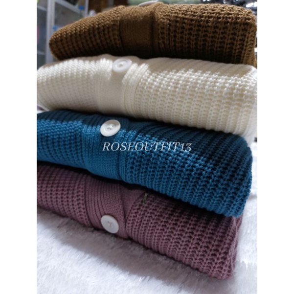 Cardigan rajut carla oversize kancing putih