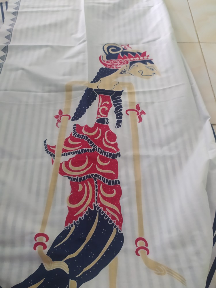 Kain Batik Solo Karakter Motif Wayang Salur