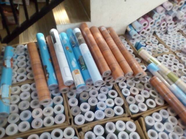 Wallpaper stiker blue 3 D berkarakter premium 45 x 10