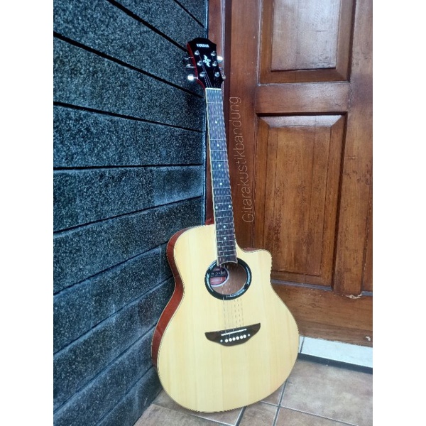 Gitar Akustik Berkualitas