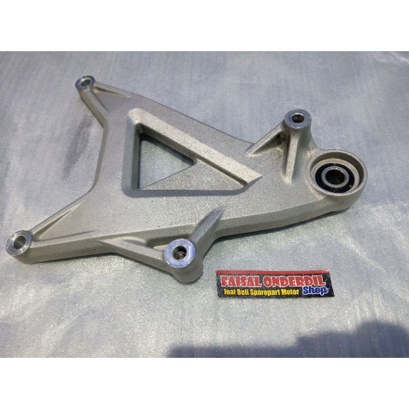 swing arem arm capit udang dudukan knalpot vario 125 150 new 2018 2019 k60r k59j bekas  original