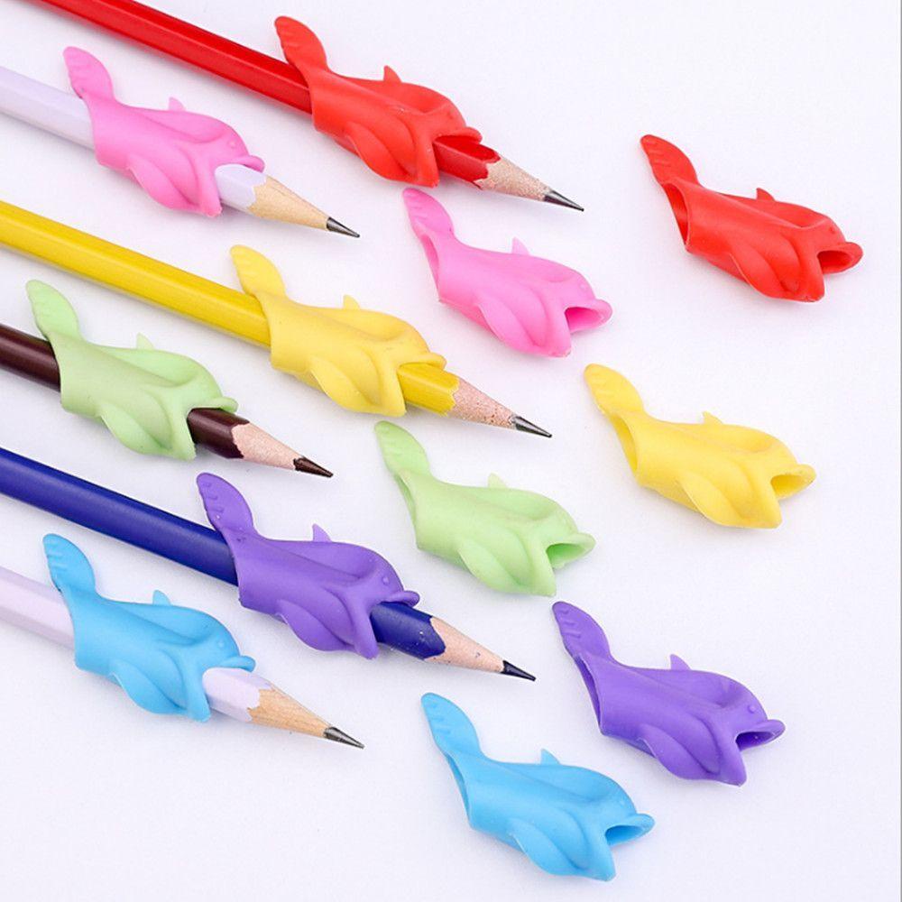 Wonder Warna Acak Silikon Pensil Grips Berbentuk Ikan Ergonomis Siswa Pelatihan Grip Holder