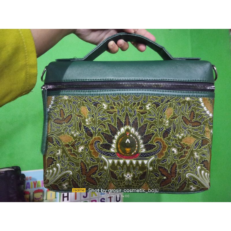 Tas Batik Persit