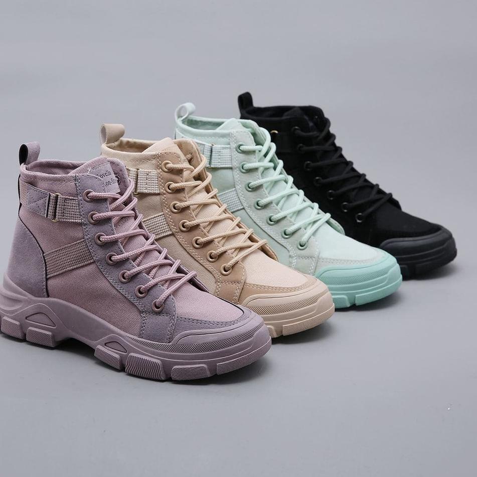 Top Produk.. SOVELLA Lizza Sneakers Sepatu Wanita Tali Import Sport