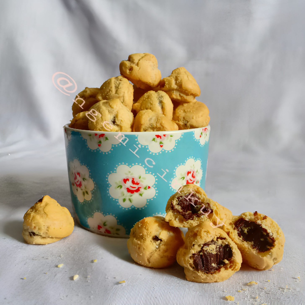 

COD | SNACK soes kering cokelat 100 gr/ soes kering cokelat/ soes cokelat/ cemilan manis