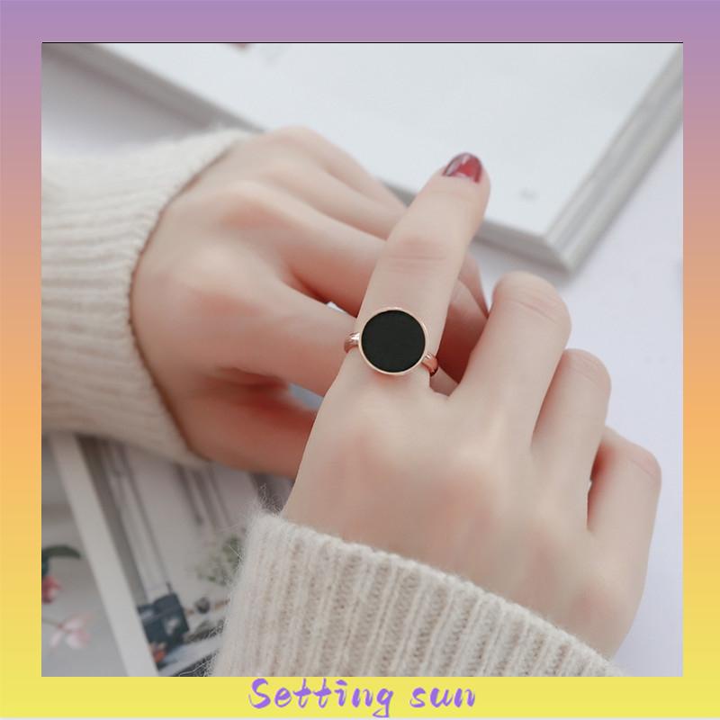 Cincin Titanium Premium Anti Karat Lapis Emas 18K Bentuk Bulat Cincin Wanita Bulat Hitam Anti Hitam TN