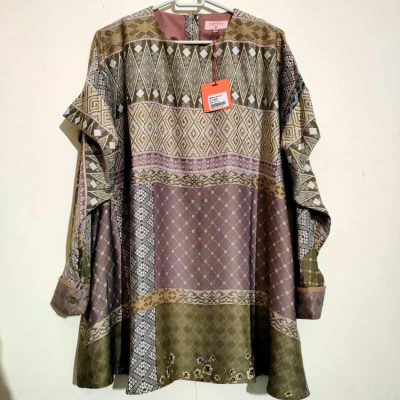 Kinali Top Ria Miranda (New)