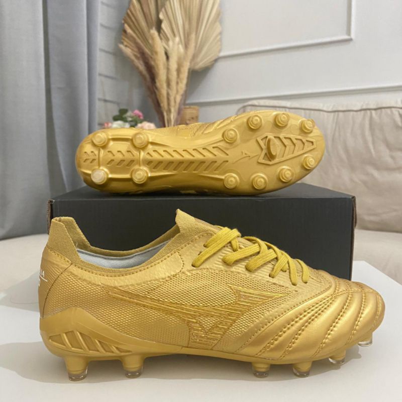 Sepatu Bola Mizuno Morelia Neo 3 Beta Gold FG