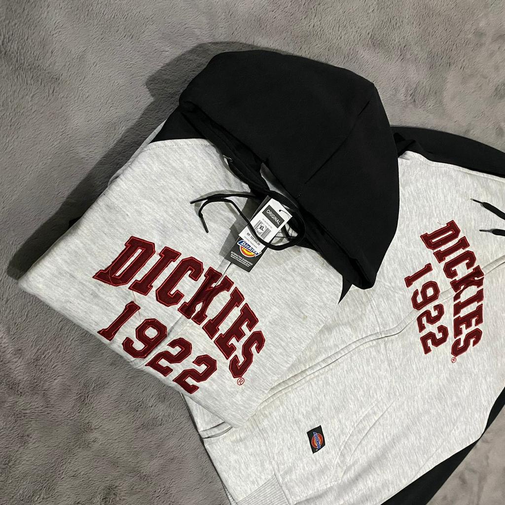 JAKET SWEATER HOODIE ZIPPER DICKIES 1922 ARCH FONT BORDIR FULL TAG LABEL CASUAL HYPE FASHION PRIA PREMIUM TERLARIS