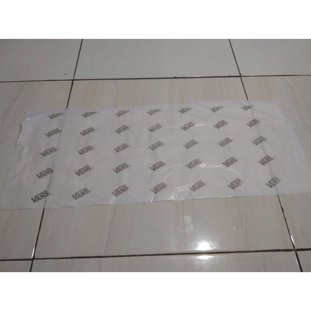 

Kertas Untuk Packing Sepatu Vans Paper Pack / 1 Lembar / Kombo Hemat