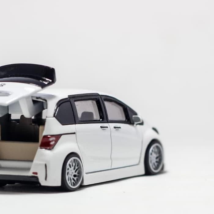 diecast honda freed