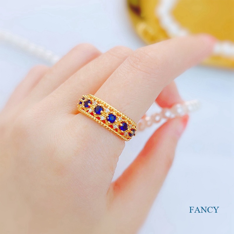 Cincin Klasik Gaya Vintage Warna Emas Untuk Wanita