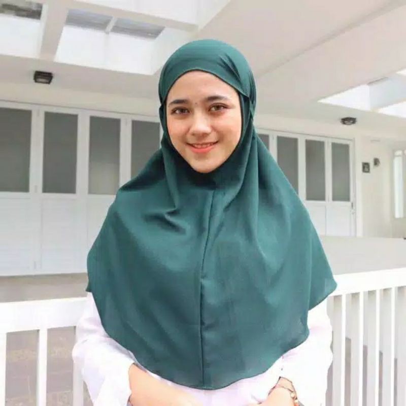 HIJAB SHALIHAH INSTAN DAILY SIMPLE NON PET (BERGO MARYAM)DIAMOND IMPORT-Green Bottle
