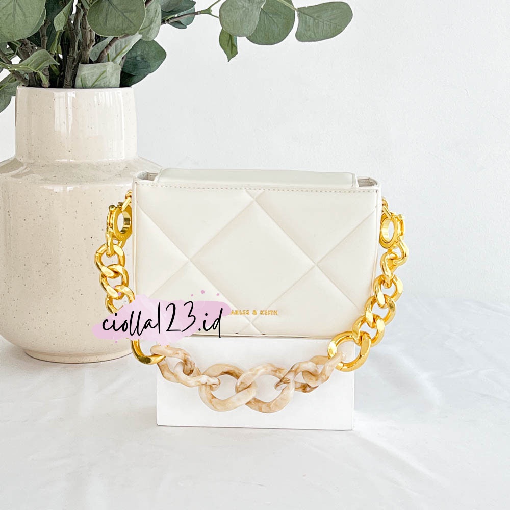 Tas Selempang CK Padded Mini Danika Chunky Chain