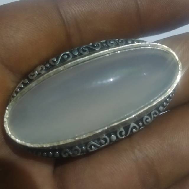 Cincin dan batu akik white chalcedony