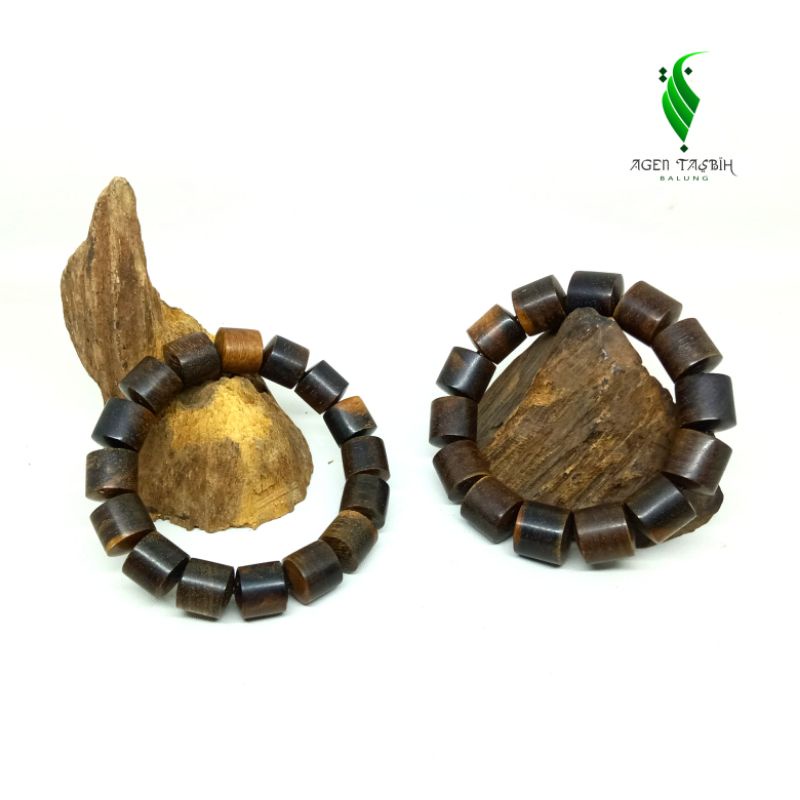 Gelang Kayu Gaharu Asli Grade A Kehitaman Motif Tabung