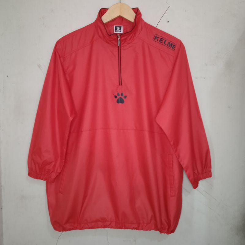 Jaket running brand Kelme thrifting