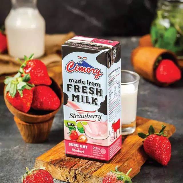 

Susu UHT Cimory fresh milk strawberry. 250ml/kotak