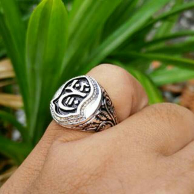 

Cincin stempel trompa laki laki keren