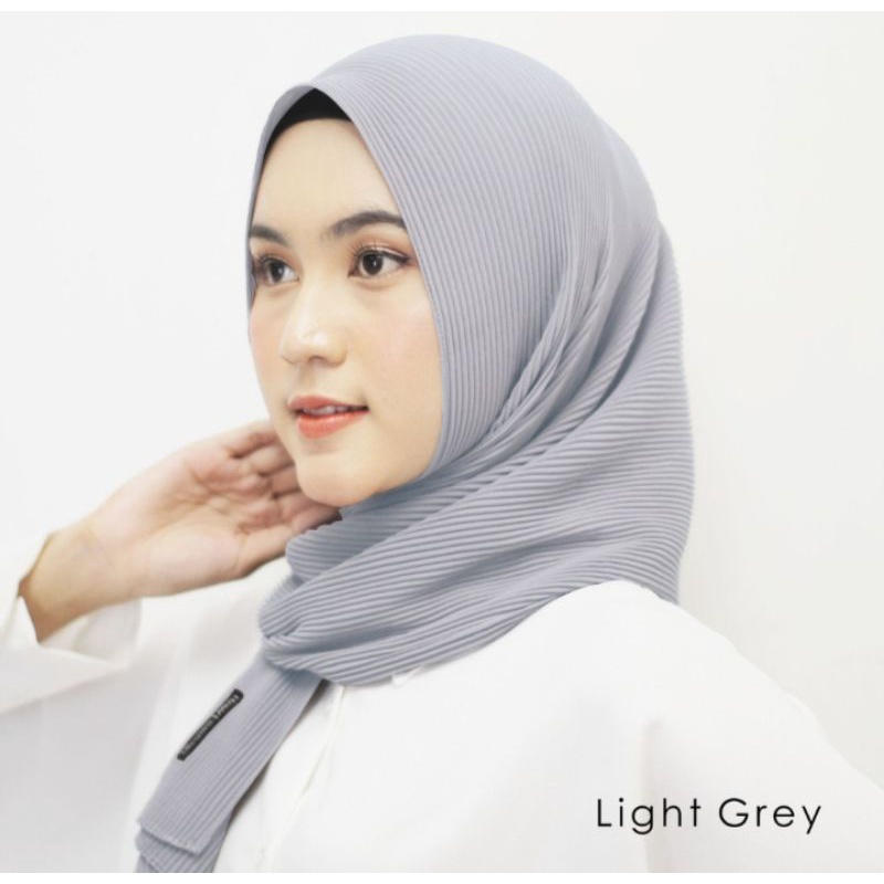 BEST SELLER - Jilbab Pashmina Plisket Ceruty Premium-Abu Abu