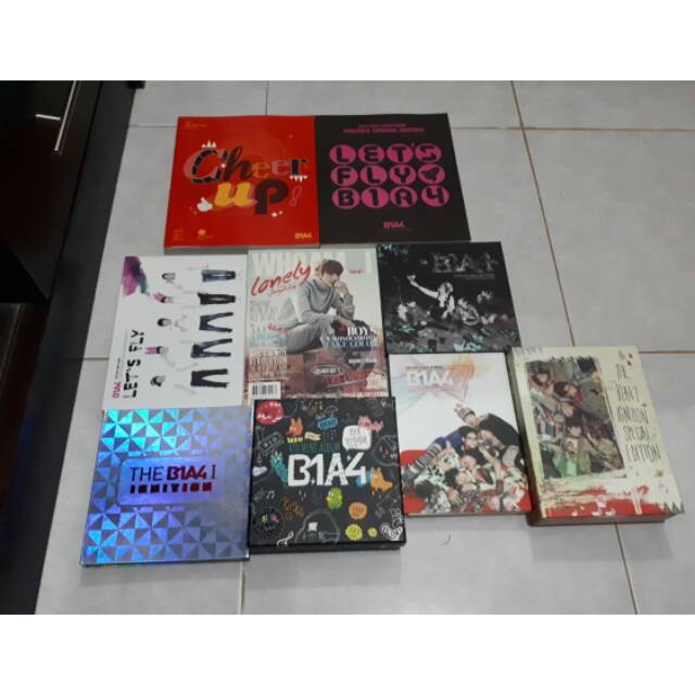 PRELOVED ALBUM + PHOTOBOOK B1A4