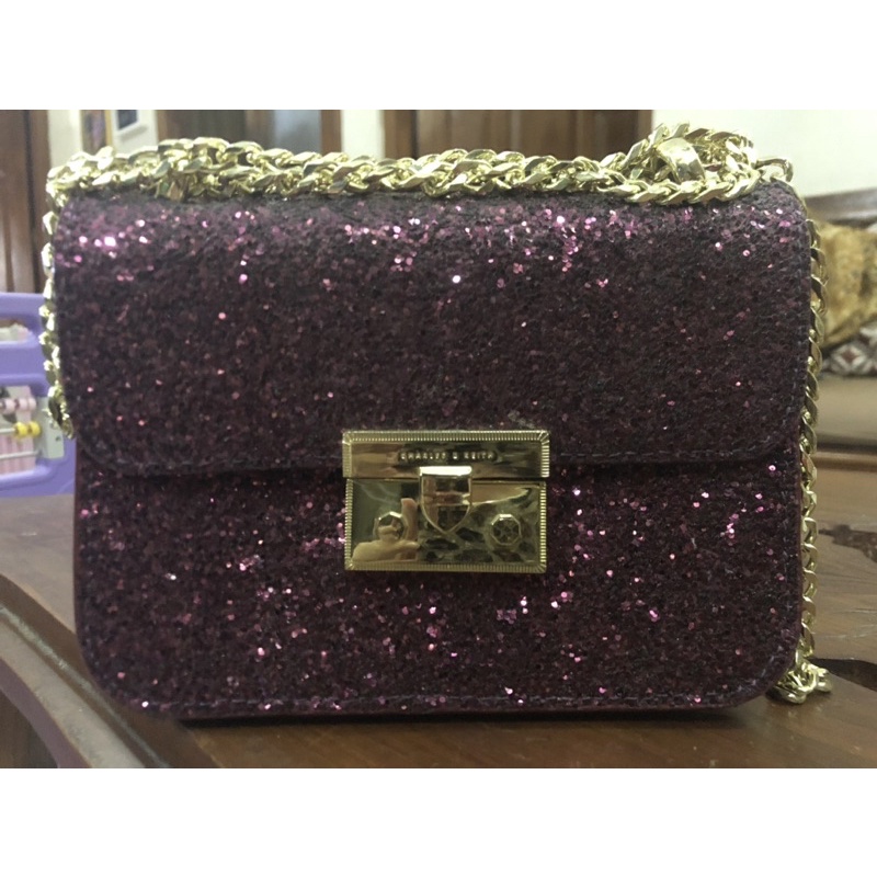 Preloved tas Charles and Keith Charles & Keith CK sling rantai