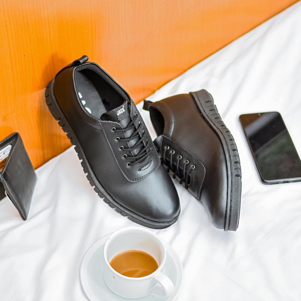 BRAVE BLACK - Sepatu Pantofel Pria Kulit Formal Kantor Kasual Kerja Kuliah Oxford - Pantopel