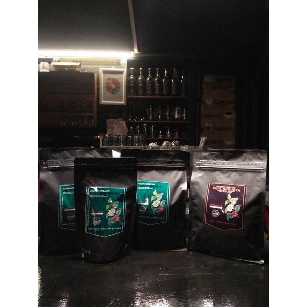 

Kopi Fine Robusta (Petik Merah), Situmbuak Tanah Datar, Sumatera Barat, 1kg
