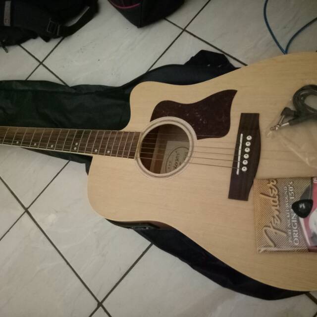 Gitar akustik ori merk heckerson (kapok)