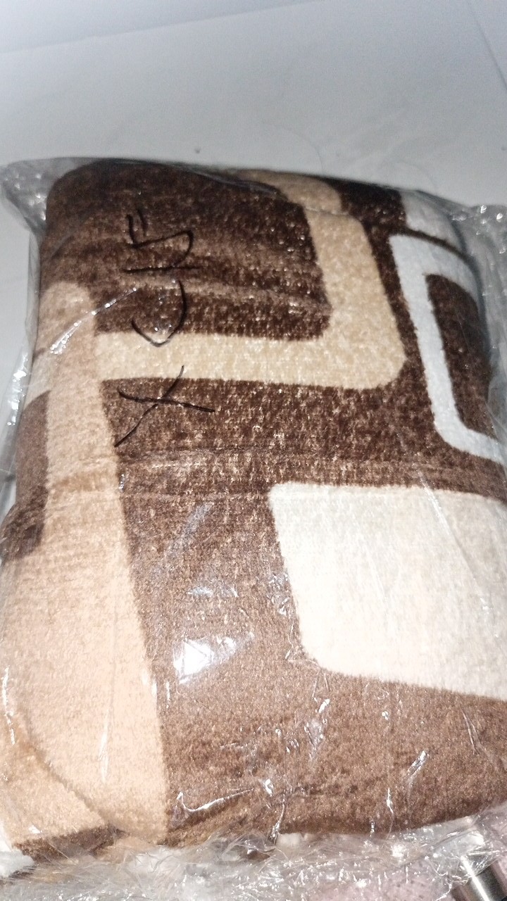 Selimut Bulu 140x200 Tebal 400gr Motif (xc) Lembut Halus Dewasa Impor Murah