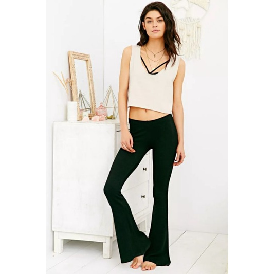 URBAN OUTFITTERS SLIM FIT FLARE PANTS