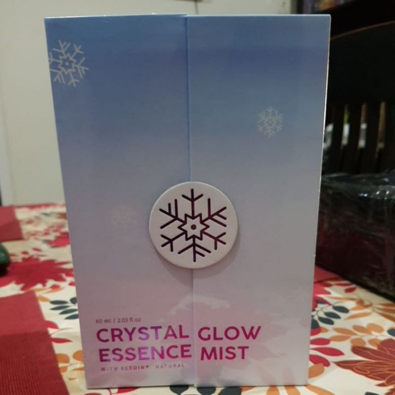 MeRA Crystal Glow Essence Mist