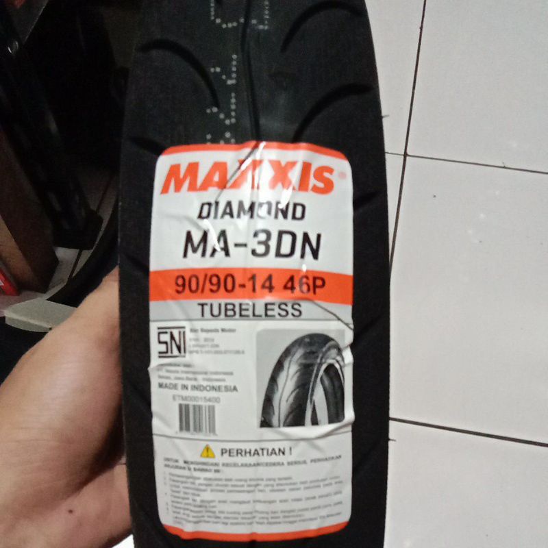 BAN LUAR BELAKANG MAXXIS UNTUK MOTOR HONDA VARIO 125 VARIO 150 90 /90/ 14 TUBLES