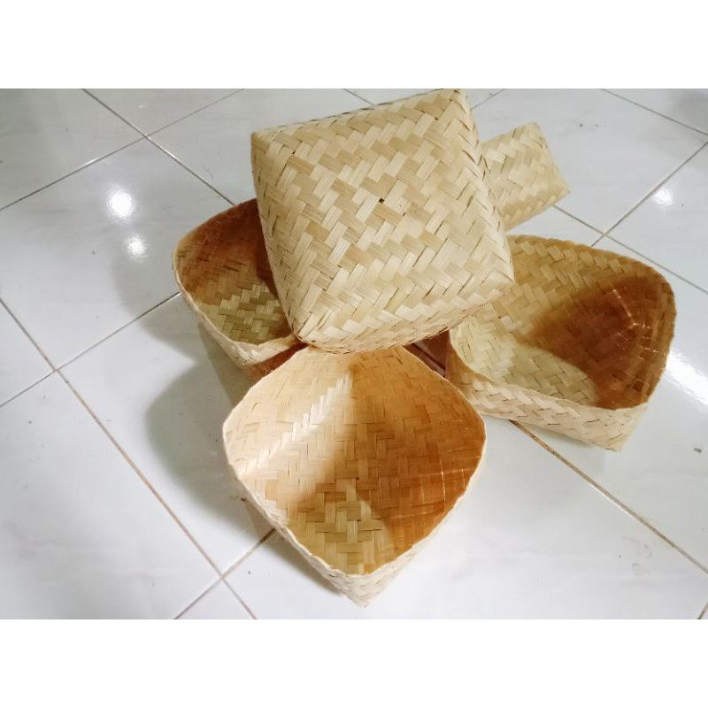 

[ Halodul ] BESEK BAMBU ASLI PURWOREJO /TAKIR BAMBU UK 15 X 15 CM PER PCS | besek bambu hampers lebaran