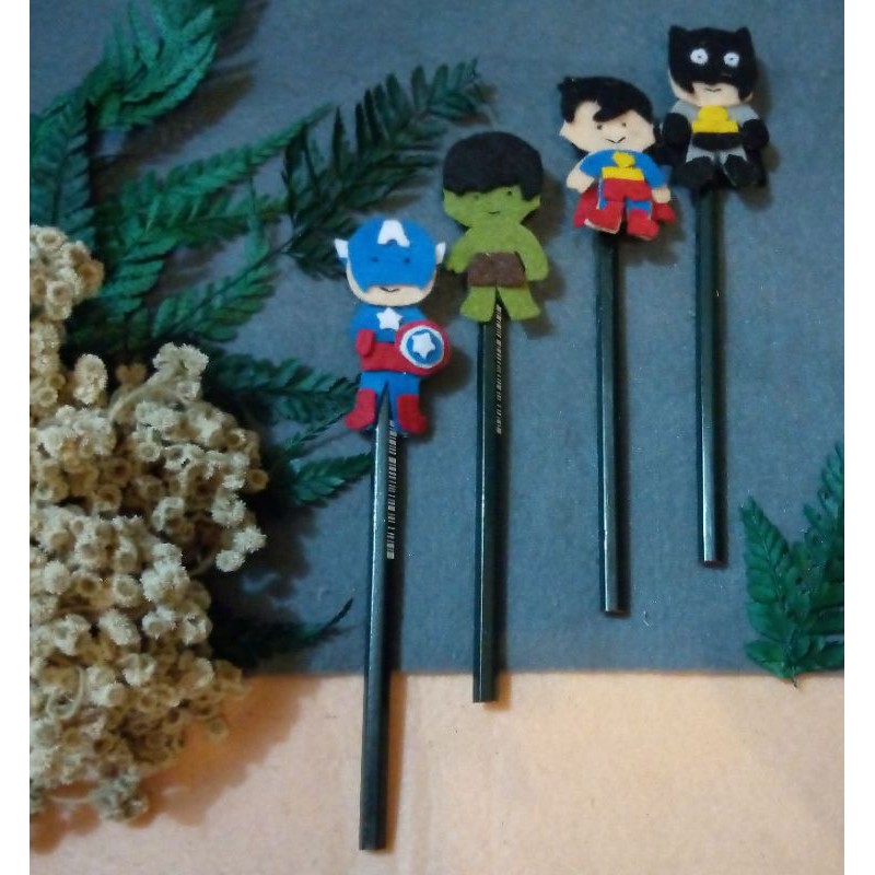 

Pensil hias flanel/ Pensil Superhiro/ Pensil Hulk Captain America Superman Batman