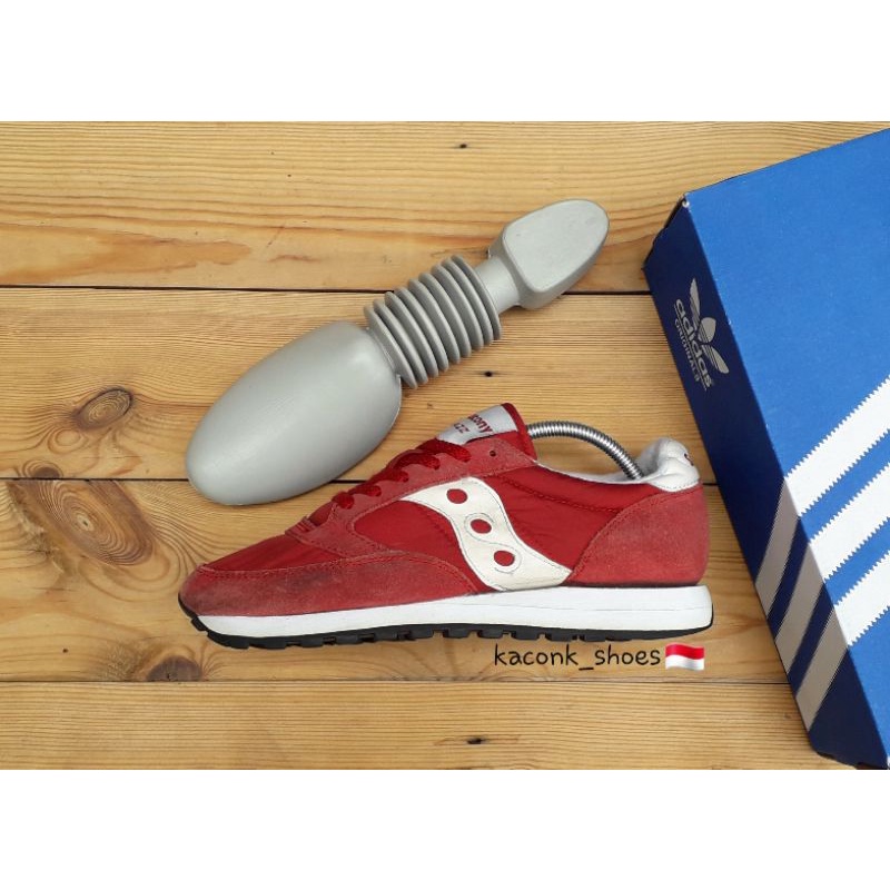 SEPATU SNEAKERS CASUAL SAUCONY JAZZ MERAH PUTIH ORIGINAL