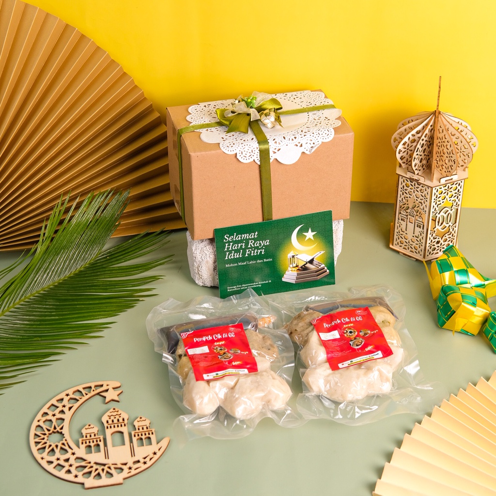 

PAKET PEMPEK LEBARAN EKSLUSIF