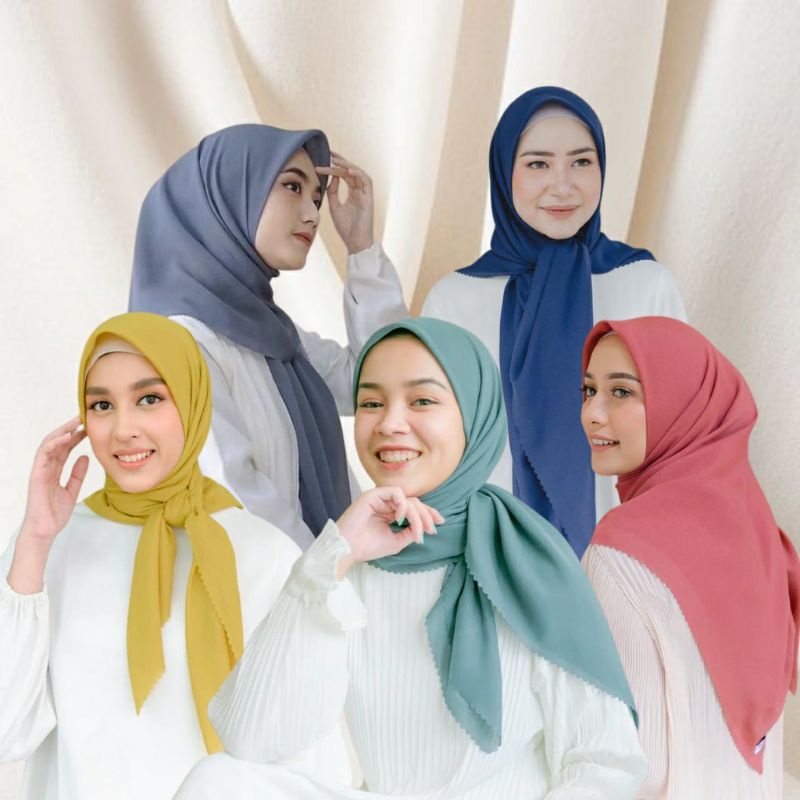 Bella Lasercut Hijab/Jilbab Segiempat Premium