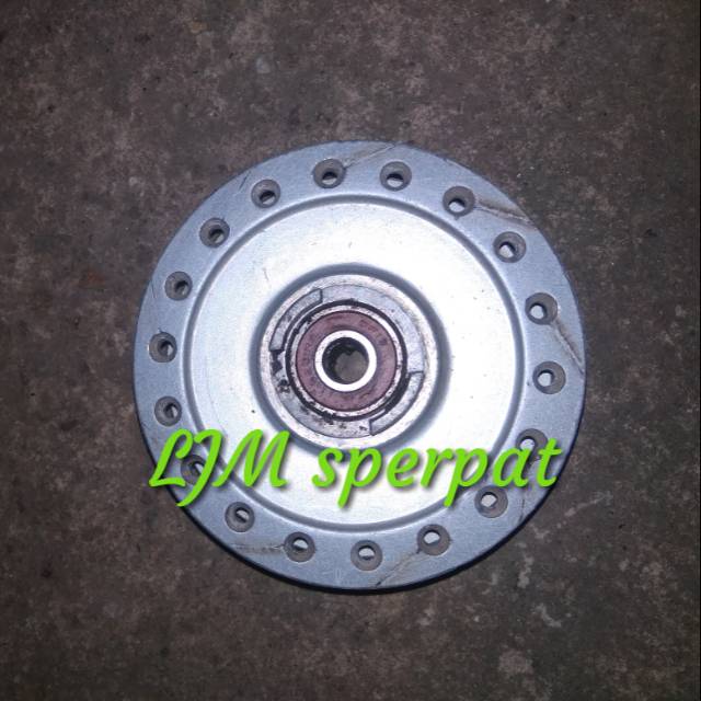 Tromol depan revo absolute