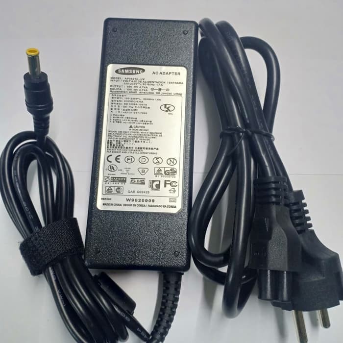 ORI Adaptor Charger Original Laptop Samsung A10 V25 G15 P200 A20 19V-4.74A