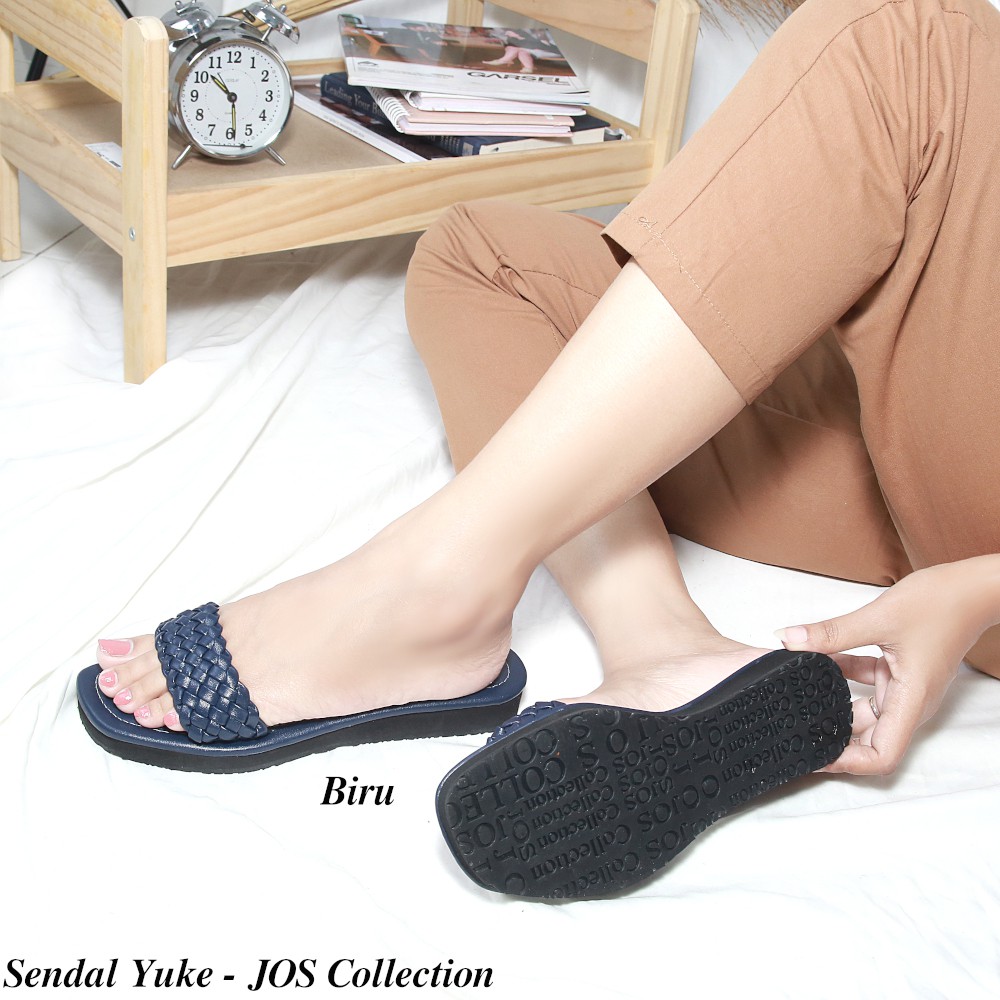 JOS Collection - Yuke Sendal Flat Wanita