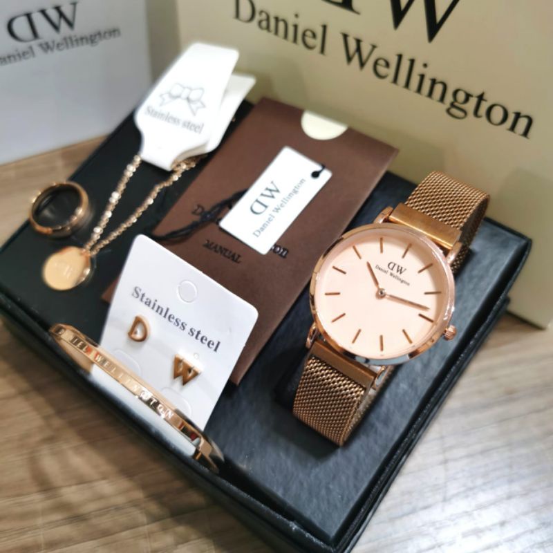 JAM TANGAN WANITA WD MAGNET RANTAI PASIR PAKET GELANG + ANTING + KALUNG+CINCIN DM 3,2CM+BOX+PAPERBAG