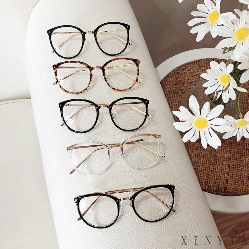 Xia.id Kacamata Frame Oval Warna Gold Gaya Retro Ultra Ringan Untuk Pria / Wanita