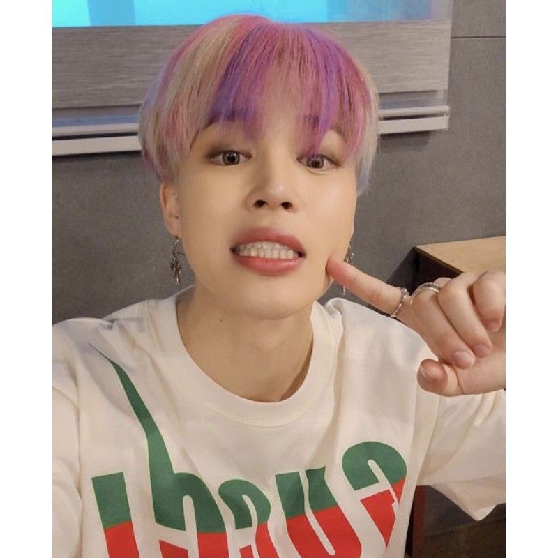 sistshop.official - kaos T-shirt BTS gucc, free foto