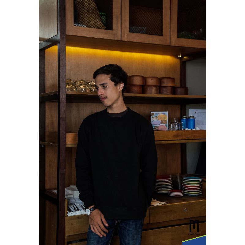 MERCHCONS Crewneck - BLACK