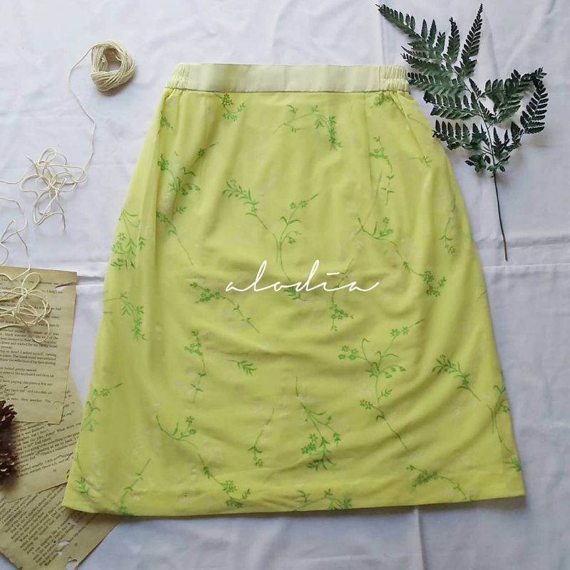 ROK KANTOR KERJA KULIAH WANITA / ROK VINTAGE KOREA KASUAL KEKINIAN PENDEK / ROK KUNING BUNGA FLORAL 