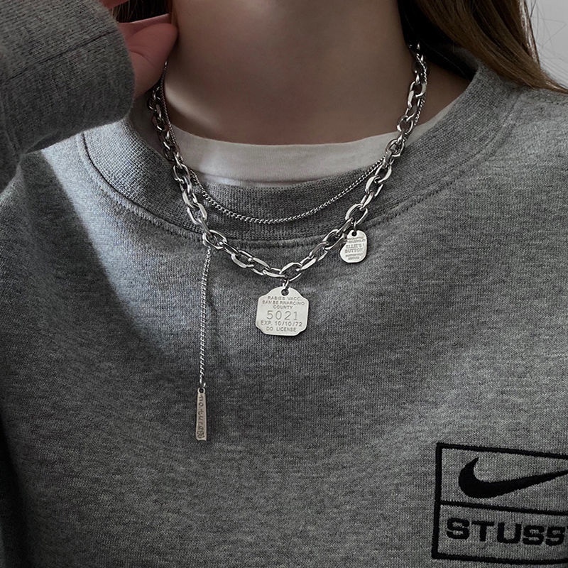 Titanium baja dekorasi kalung untuk wanita in hip hop baru fashion merek online merah bulu sweter ra